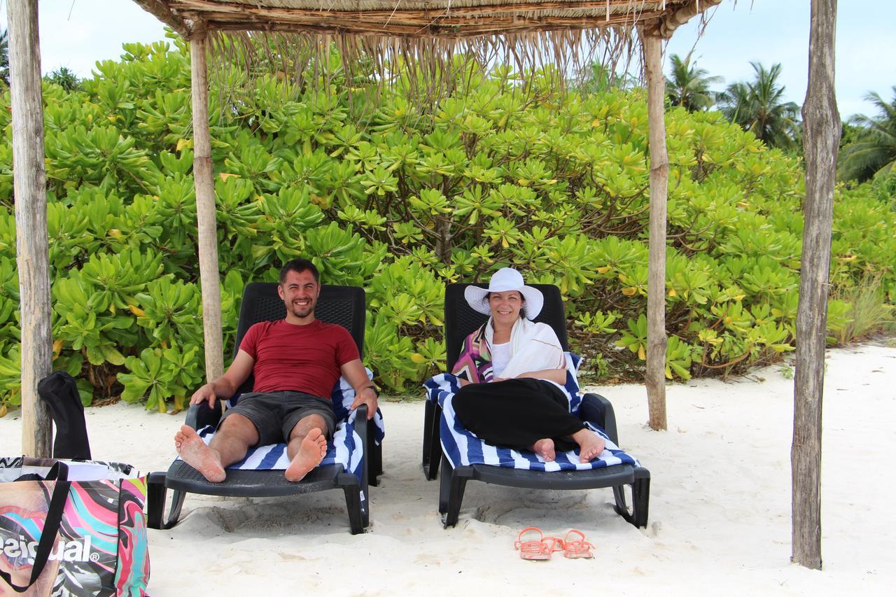 The Castaway Retreat Hotel Feridhoo Buitenkant foto