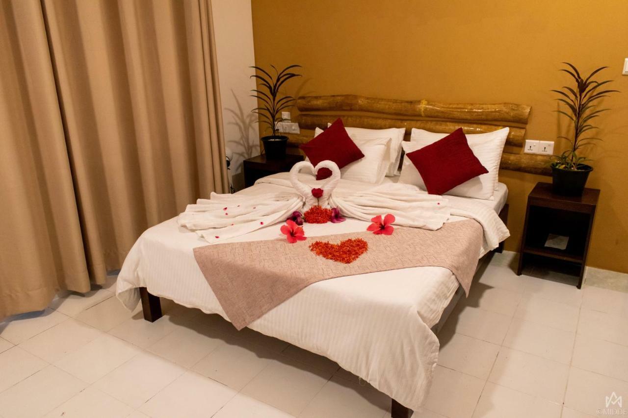 The Castaway Retreat Hotel Feridhoo Buitenkant foto